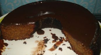 BOLO DE CENOURA COM AVEIA (SEM FARINHA DE TRIGO)