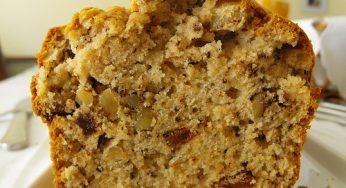 BOLO DE NOZES